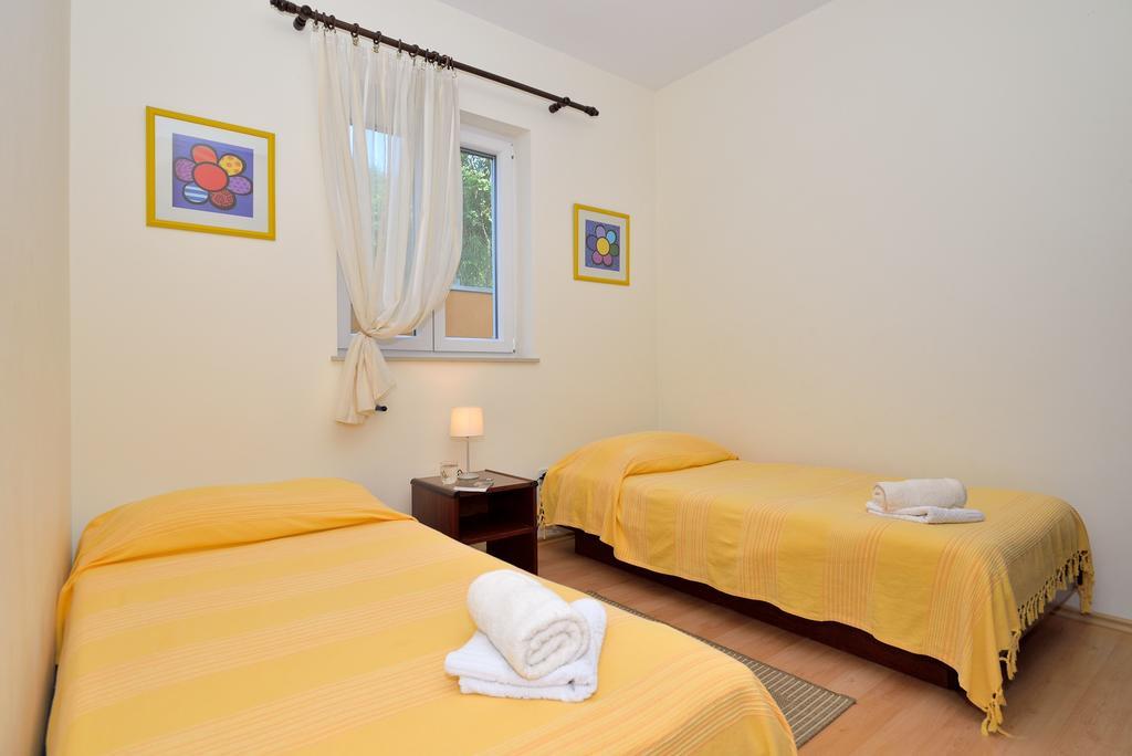 Apartment Andrea Sveta Marina Ruang foto